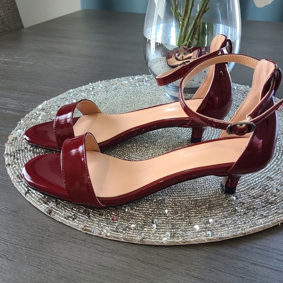 NWT - Red Wine Sandals - kitten heels ๐ - Picture 5 of 14
